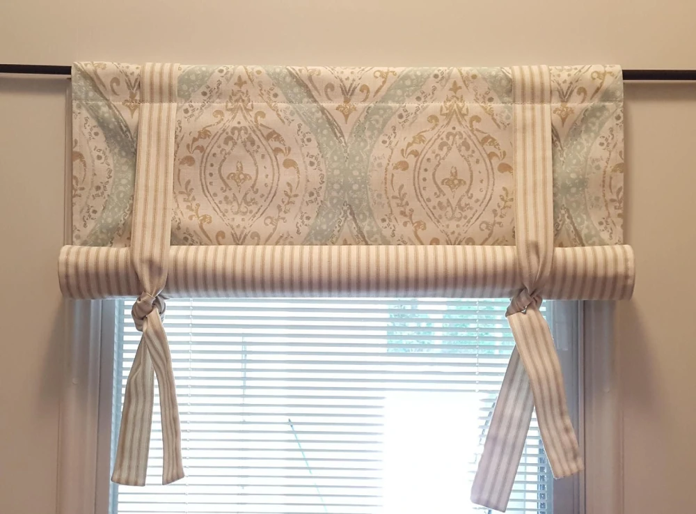 roll up curtains