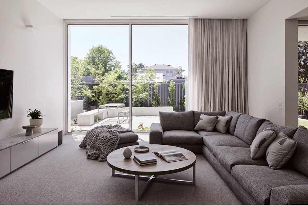 luxury curtains dubai