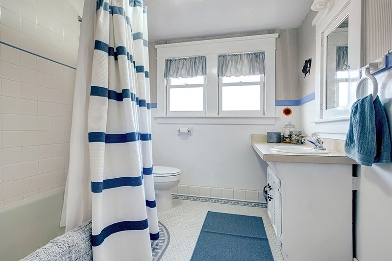 bathroom curtains in Dubai