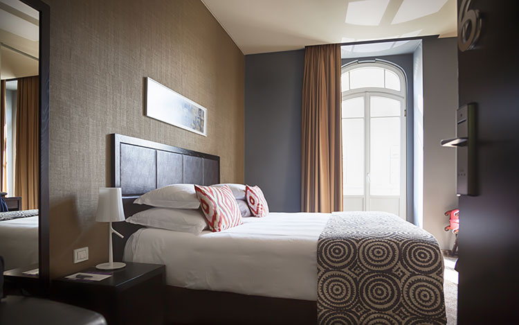 hotel curtains Dubai
