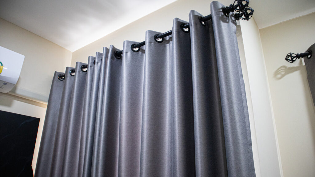 grommet curtains dubai