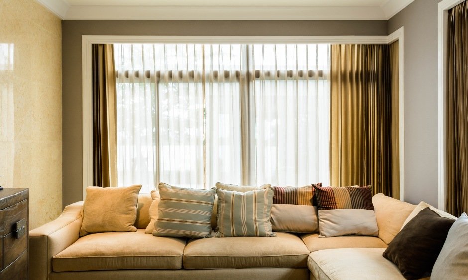 luxury curtains dubai