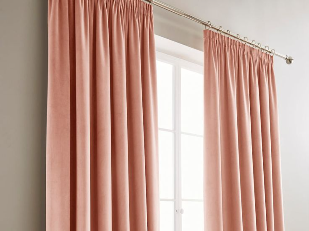 Valance curtains