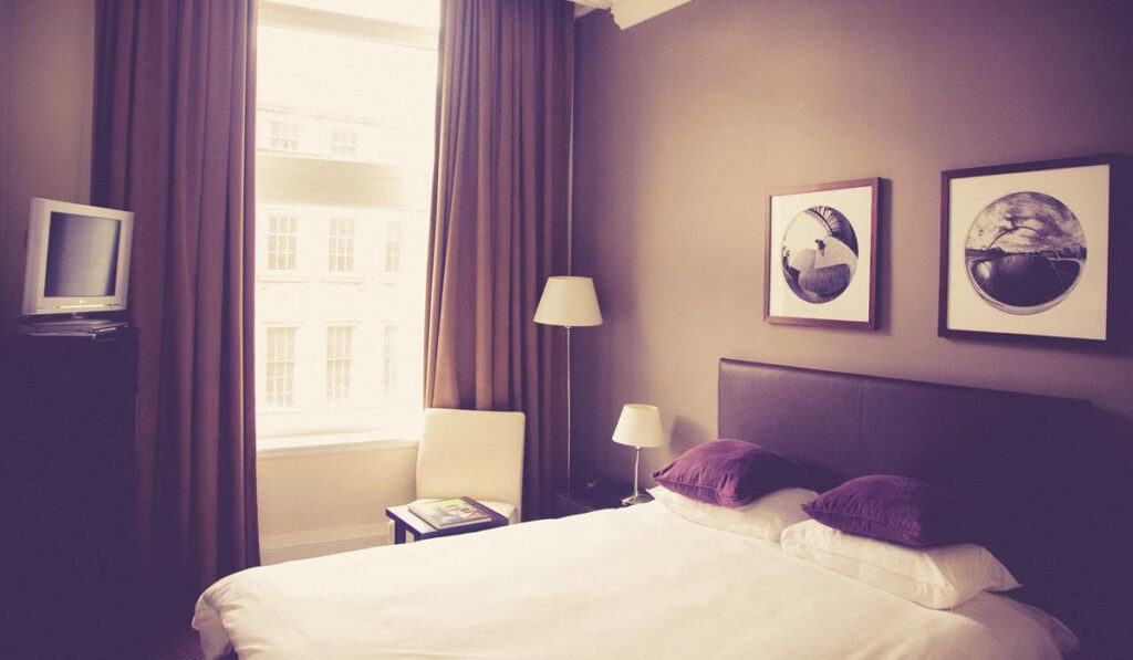 Curtains In Meadows Dubai